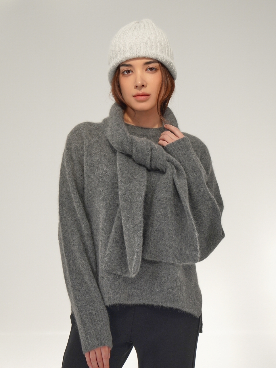 Raccoon Fox Round neck Knit _Grey