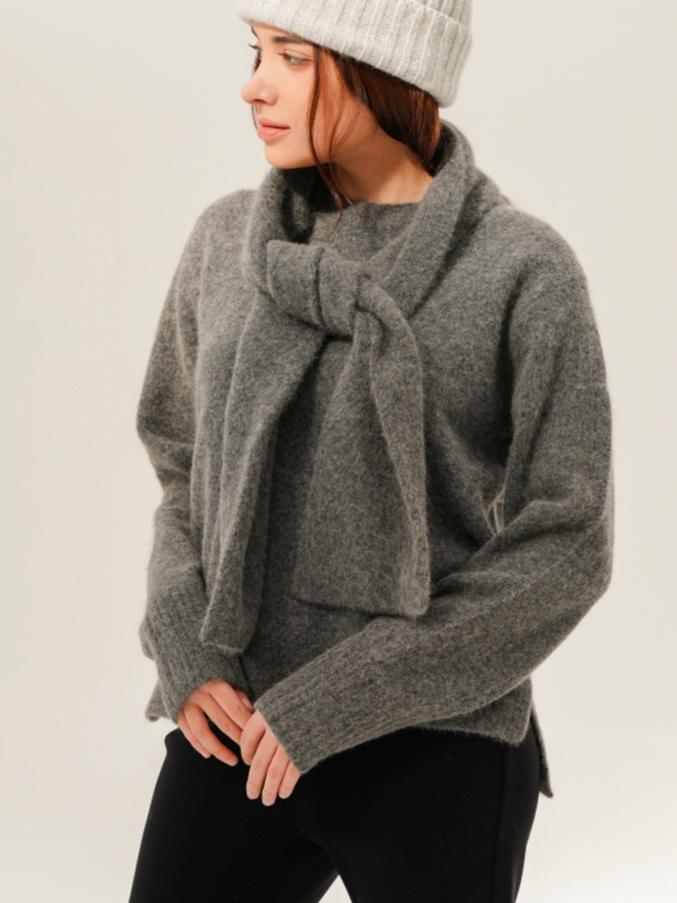 Raccoon Fox Round neck Knit _Grey