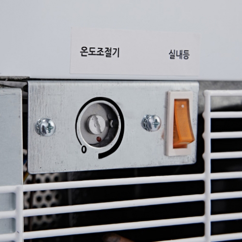 윈세프 미니 소형 쇼케이스 냉동고 SD-45 42L 카페 디저트 마카롱 탕후루 쏘빙고
