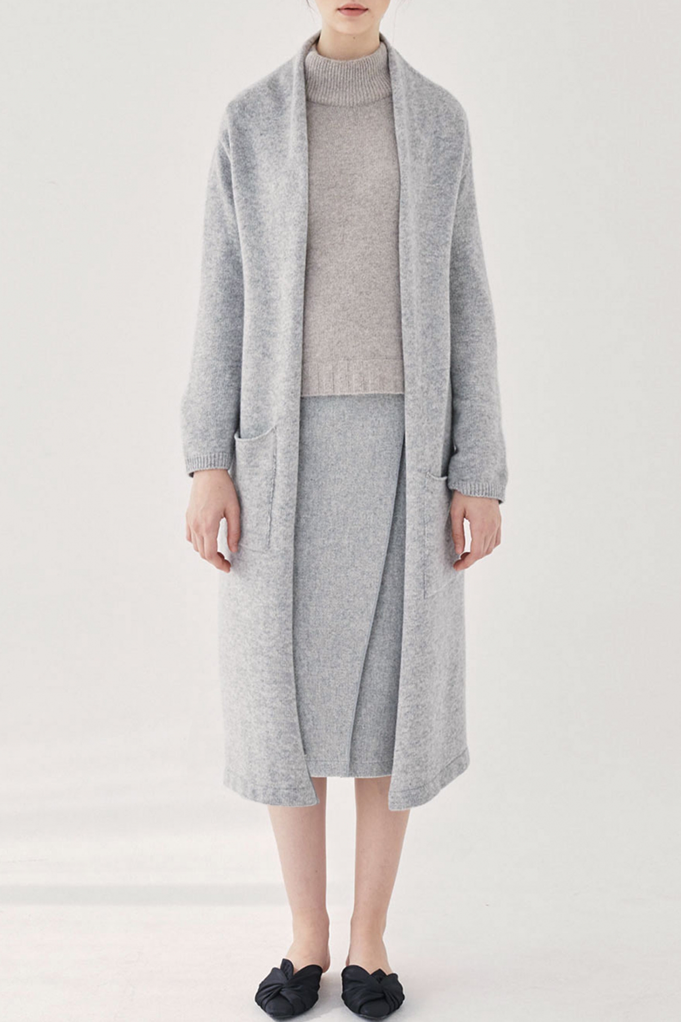 #08 L. GREY CASHMERE CARDIGAN - 50% OFF SALE