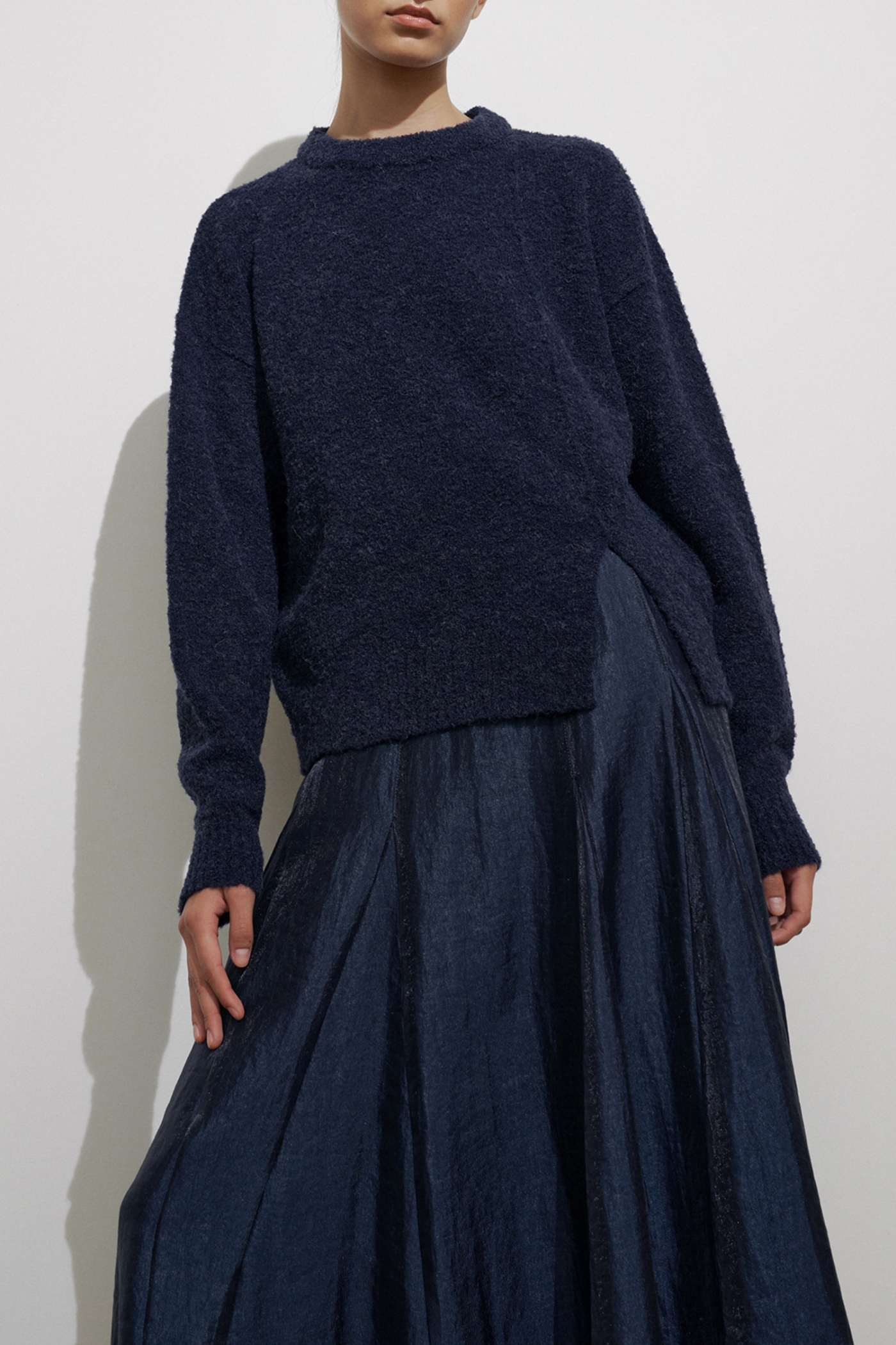 #10 ALPACA BOUCLE KNIT - NAVY -