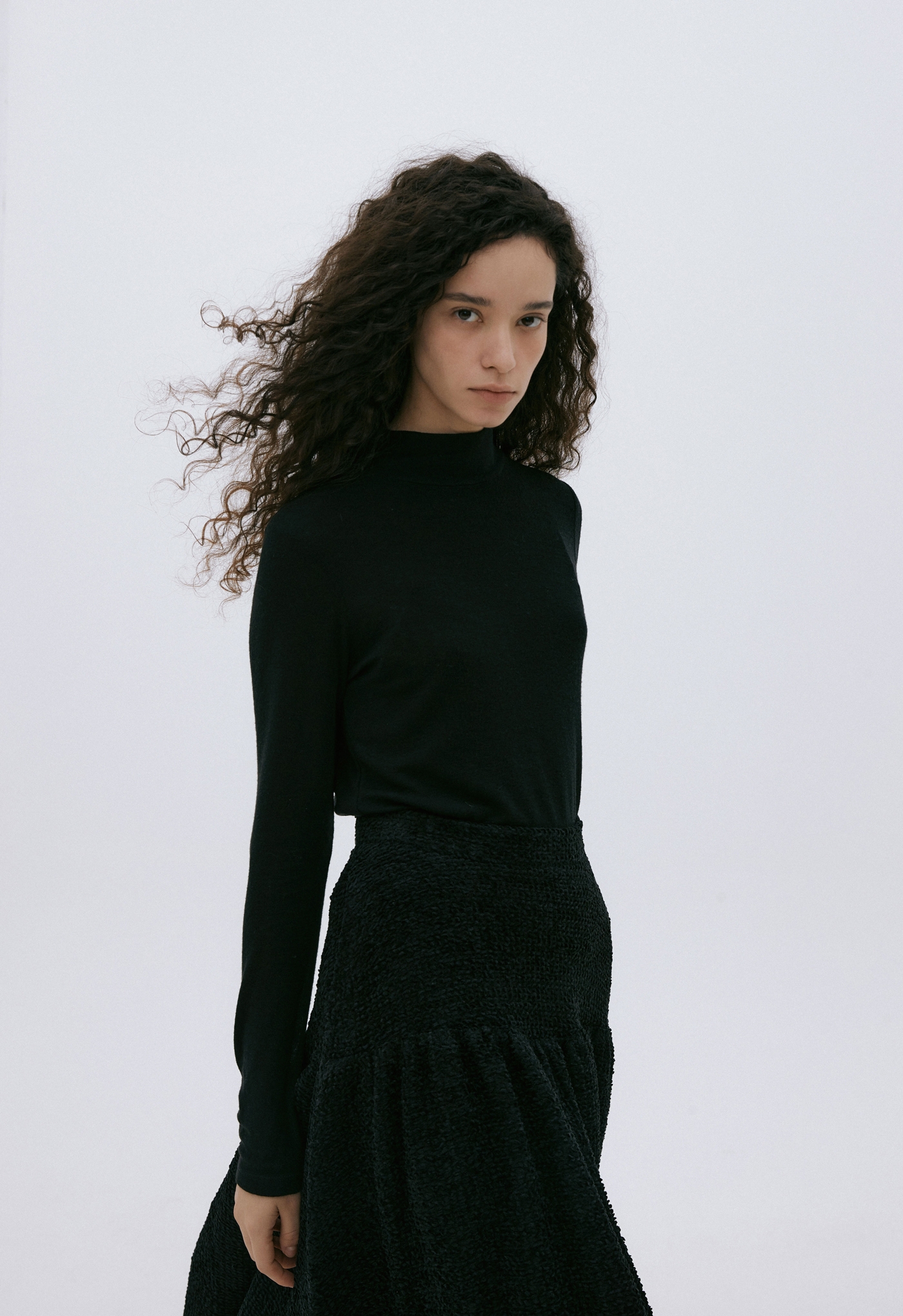 TENCELWOOL HIGHNECK  TOP - BLACK