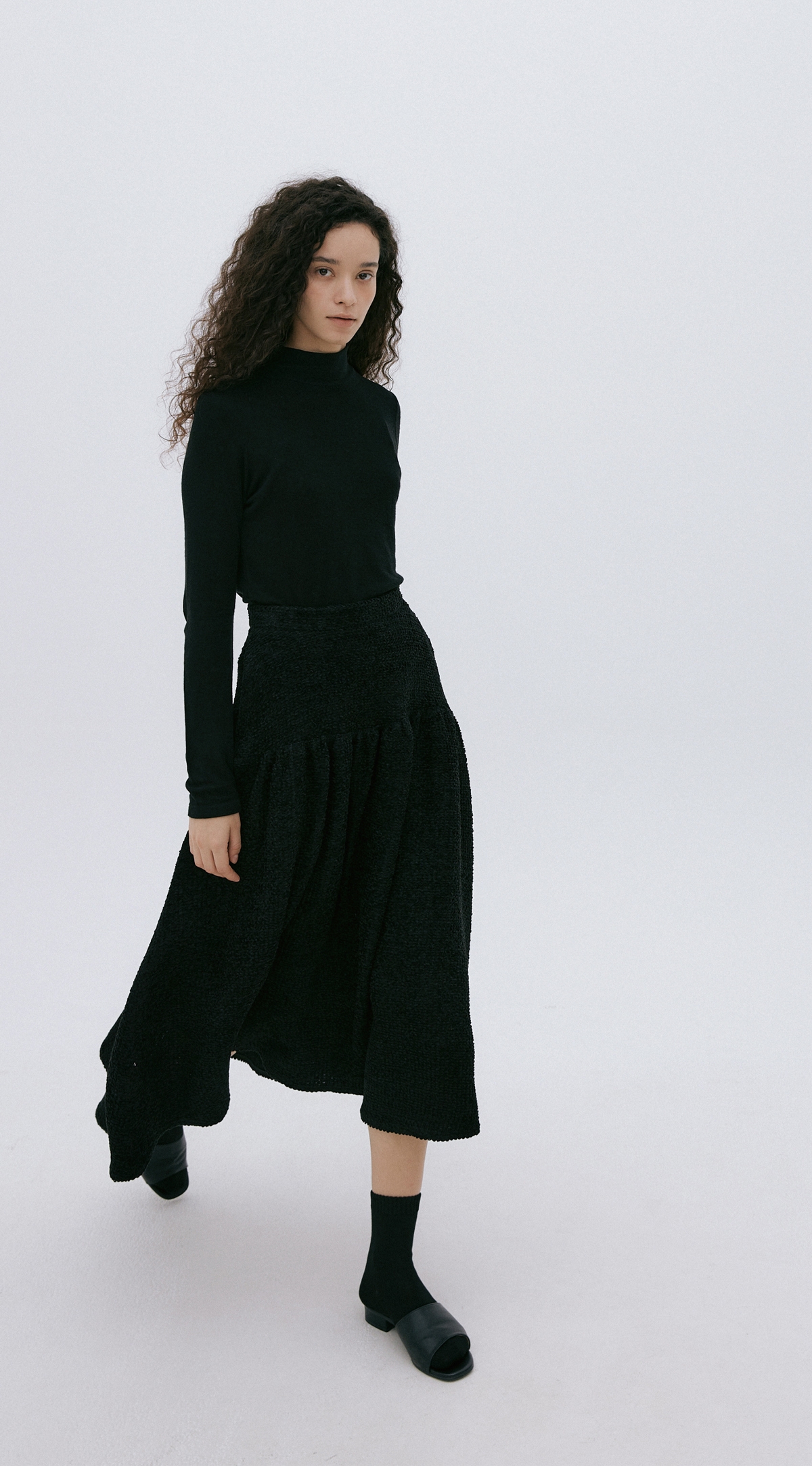 VOLUME SKIRT