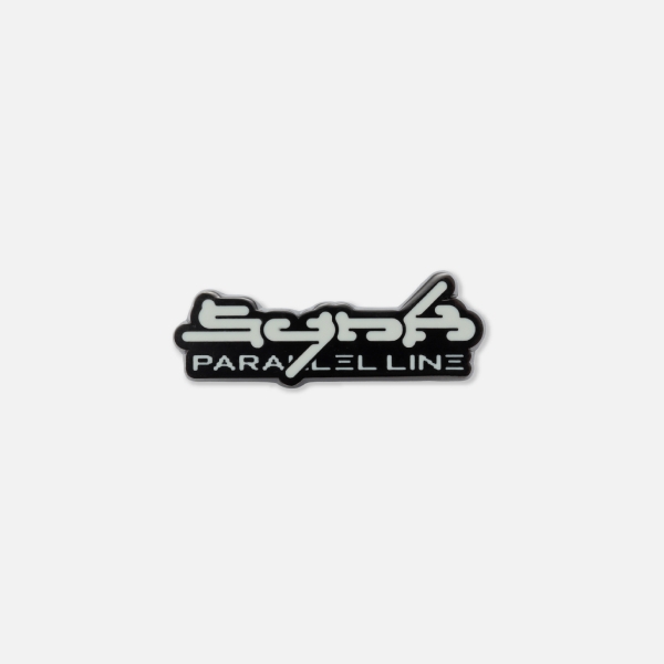 [5/9 출시] 에스파 - 02 뱃지 (LOGO ver.) / 2025 aespa LIVE TOUR－SYNK：PARALLEL LINE－ENCORE OFFICIAL MD