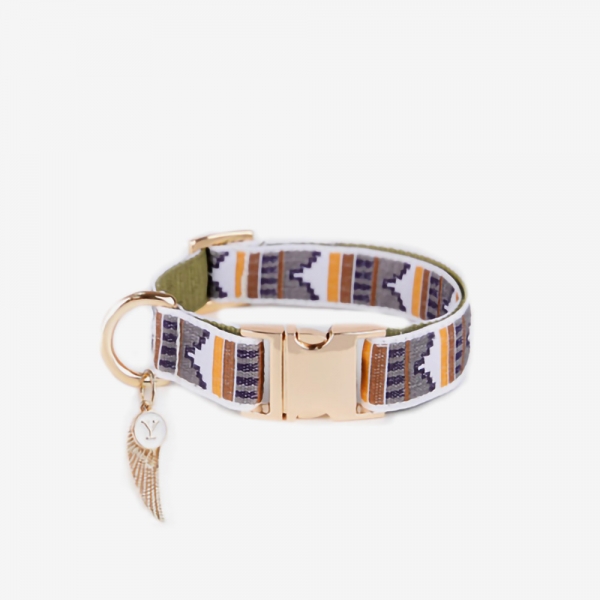 KHAKI CASTLE COLLAR