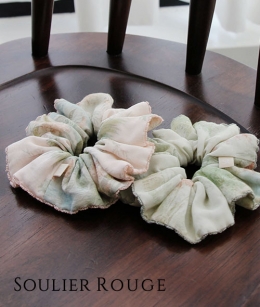 Soulier Rouge - Belle Epoque hair scrunchie