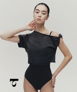 Typha - Asymmetrical Cropped Tee