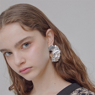 [BBYB X a.neujac] Crushed Texture Earring (L)