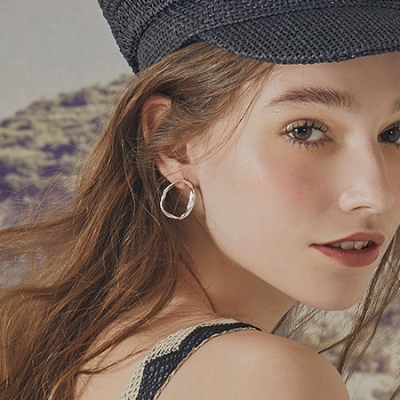 [BBYB X a.neujac] Unbalance Loop Earring