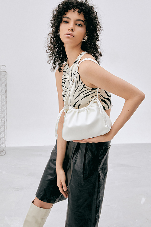 Balloon (S) Shoulder Bag (White Ivory)