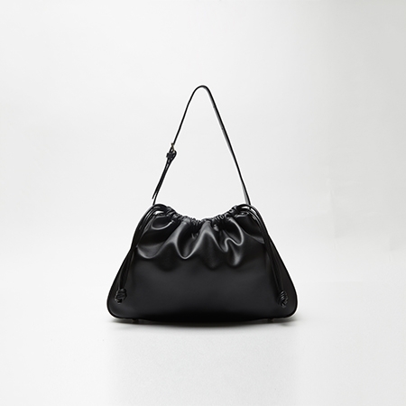 Balloon (M) Shoulder Bag (Jade Black)