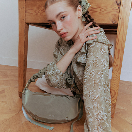 Noi Ruffle Medium Shoulder Bag (Khaki)