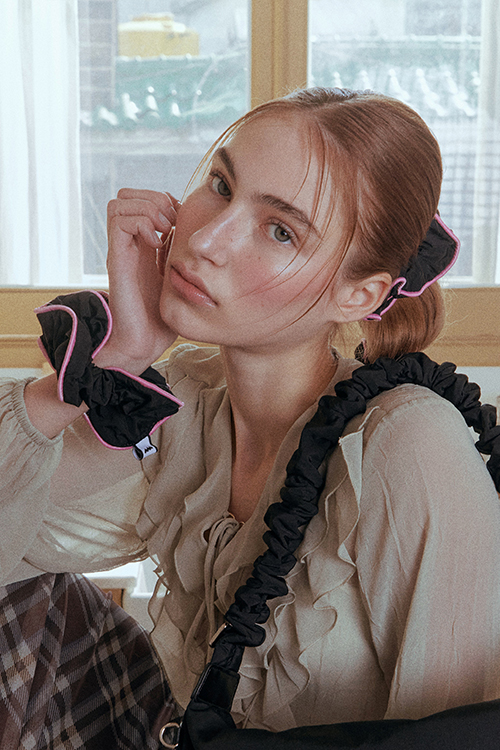 Noi Woven Scrunchie (Black)