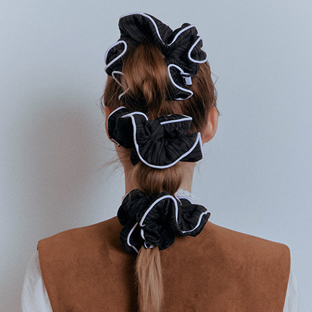 Noi Cotton Scrunchie (Black)