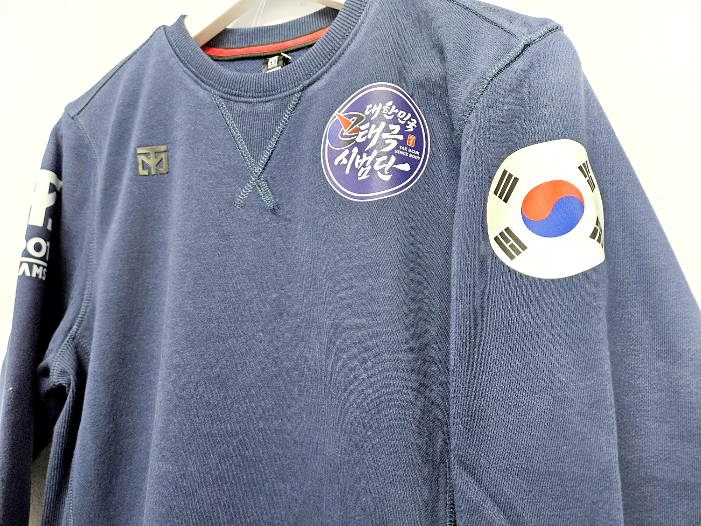맨투맨네이비2.png^|^맨투맨네이비.png