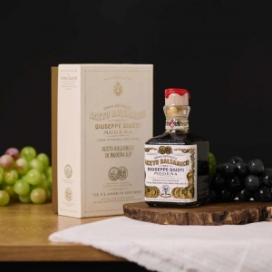 [주세페주스티] 2메달 큐빅 발사믹 식초 250ml (선물박스+쇼핑백 무료증정)