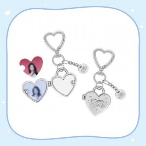 [Found at Eight] Metal Pendant Keyring