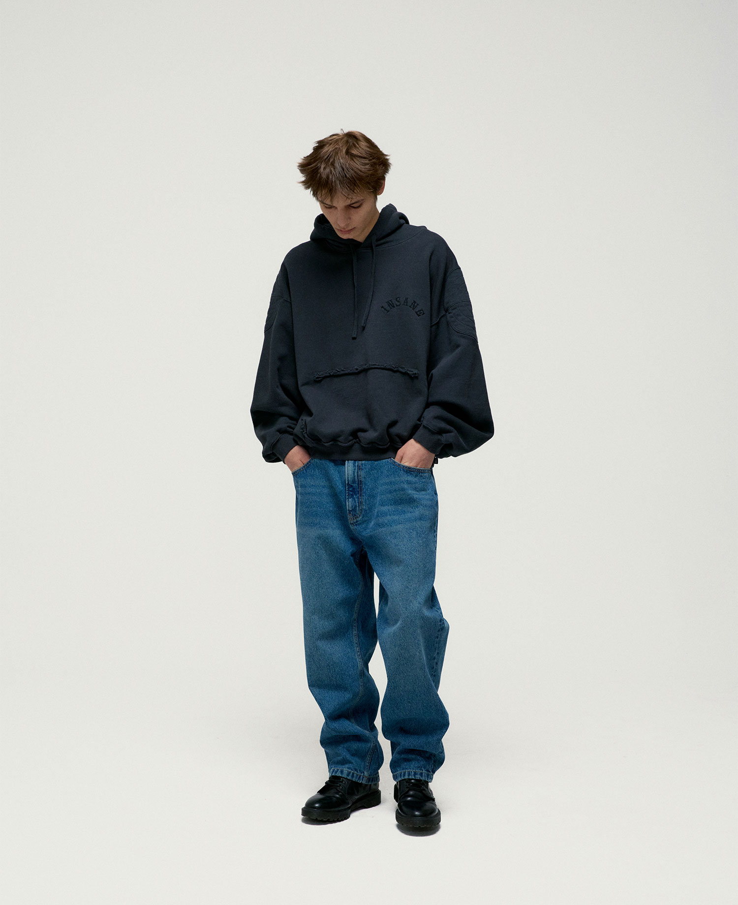 INSANE DISTRESSED HOODIE_BLACK