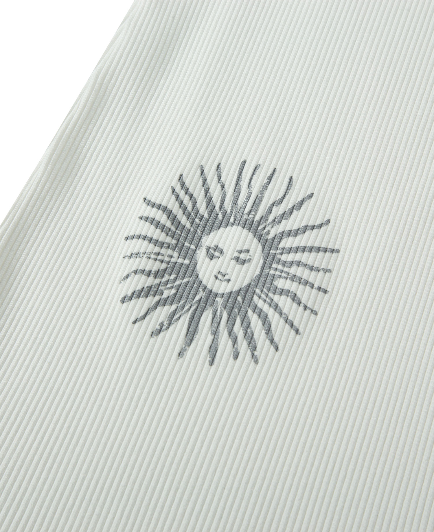 INSANE WOMEN'S GRAPHIC SLEEVELESS_OFF WHITE