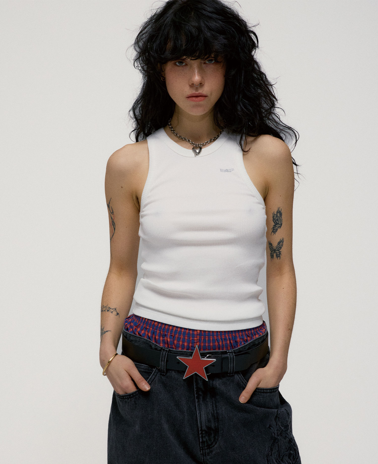 INSANE WOMEN'S GRAPHIC SLEEVELESS_OFF WHITE