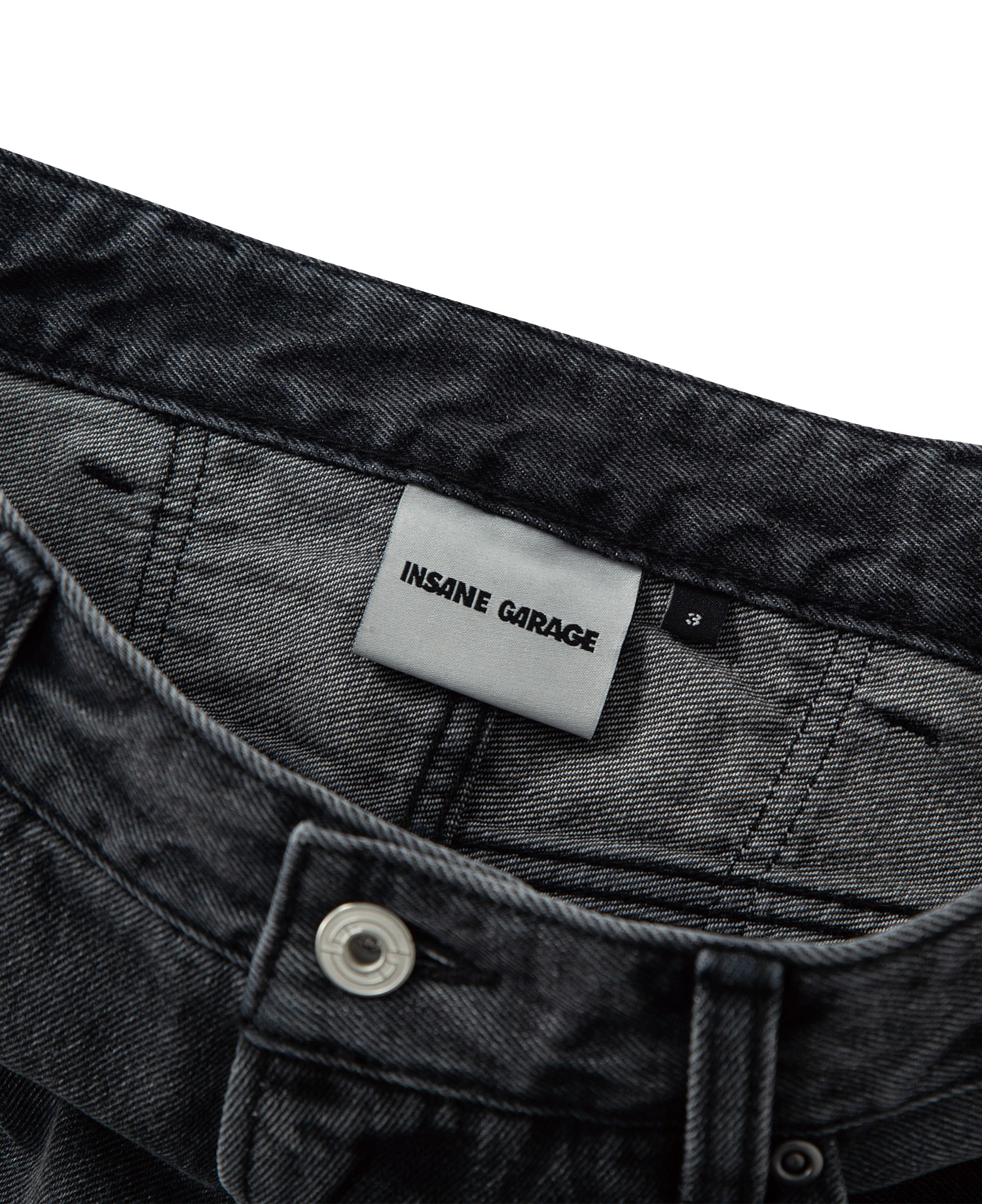 INSANE GRAPHIC EMBROIDERED JEANS_BLACK