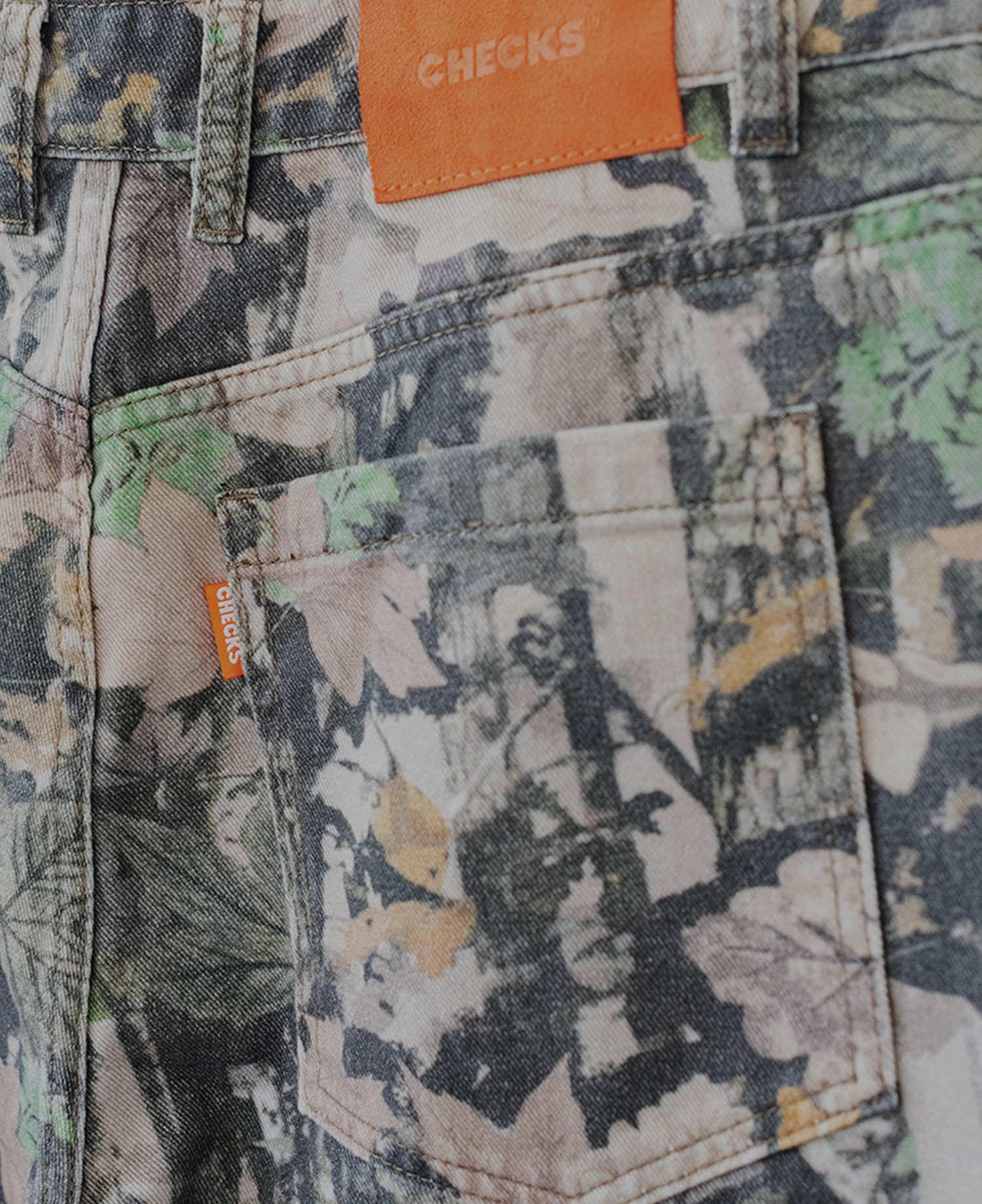 ROOTS JEAN SHORTS_TANEKAHA CAMO