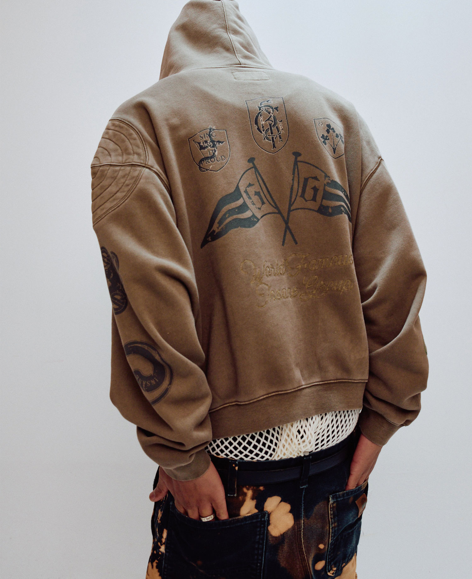 INSANE FLAG PADDED SHOULDER HOODIE_BROWN