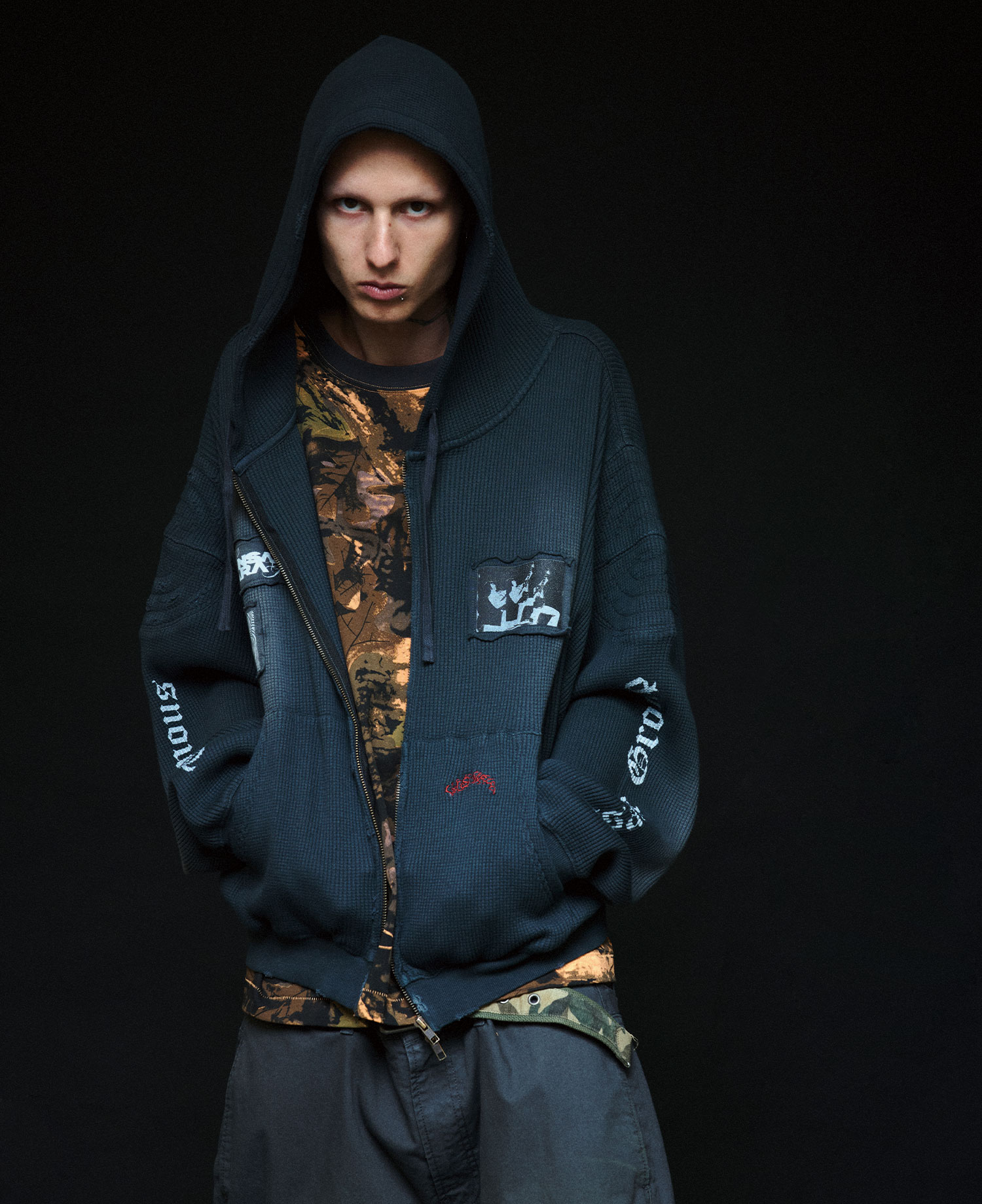 INSANE TOUR PADDED WAFFLE HOODIE_CHARCOAL