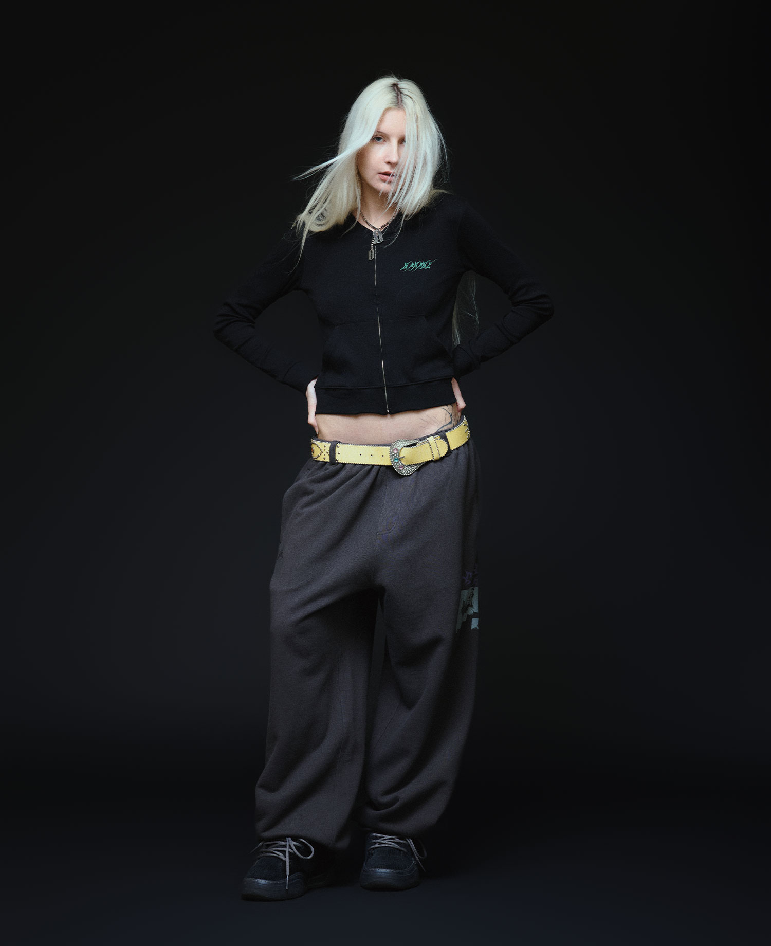 INSANE WOMEN LOGO ZIP-UP JERSEY_BLACK