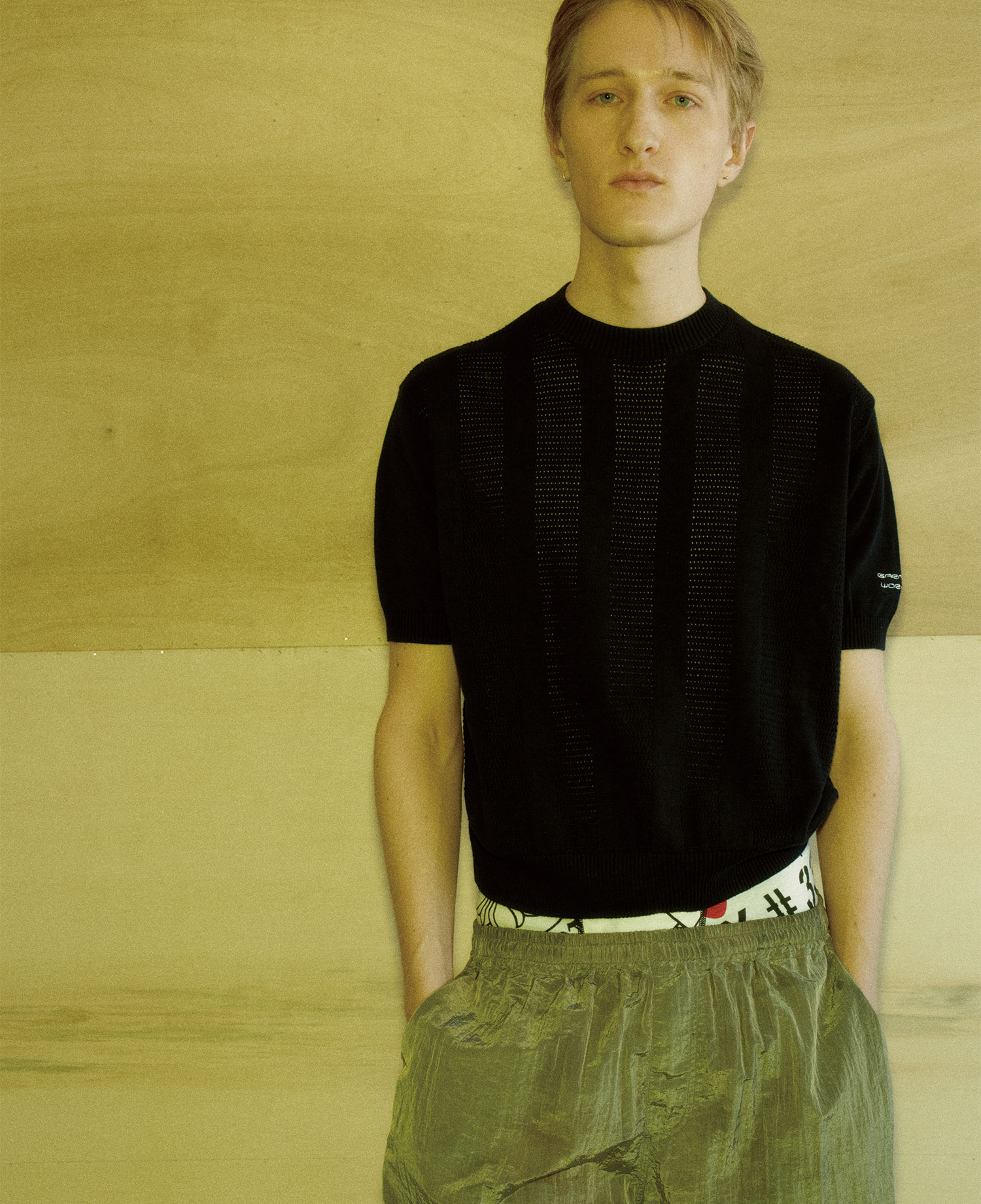 INSANE PUNCHING KNIT SHORT SLEEVE NAVY