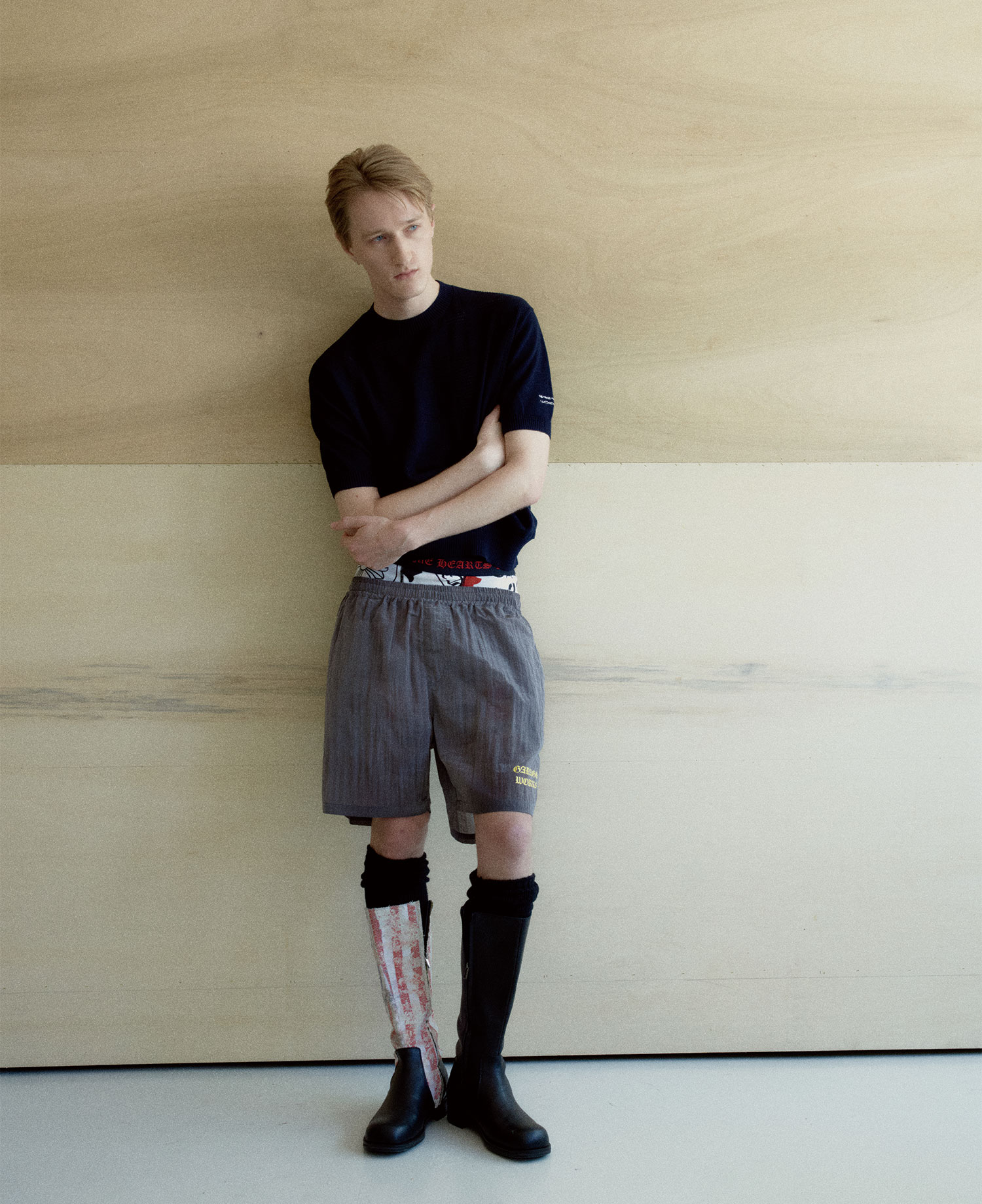 INSANE PUNCHING KNIT SHORT SLEEVE NAVY