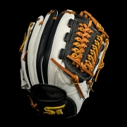 2026년 운(雲) 골드라벨 올라운드 오가사와라웹-화이트/블랙