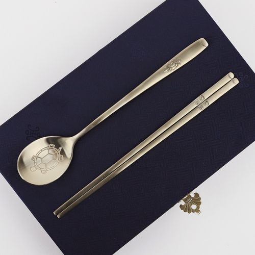 로얄 티타늄 거북 명품 2인 수저 세트 숟가락 젓가락 2벌 한식 선물 혼수 답례품