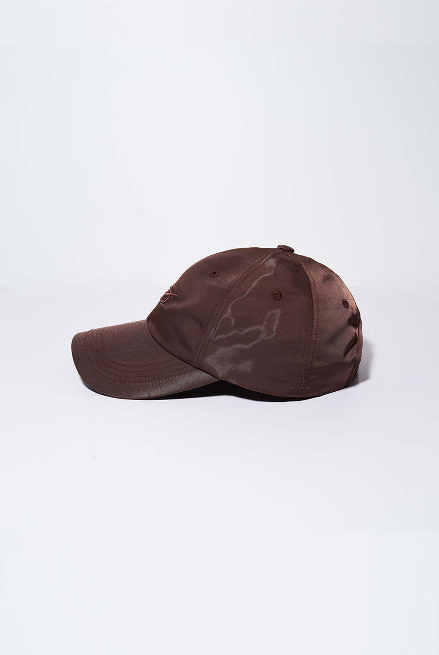 SHINY LOGO EMBROIDERY CAP - BROWN