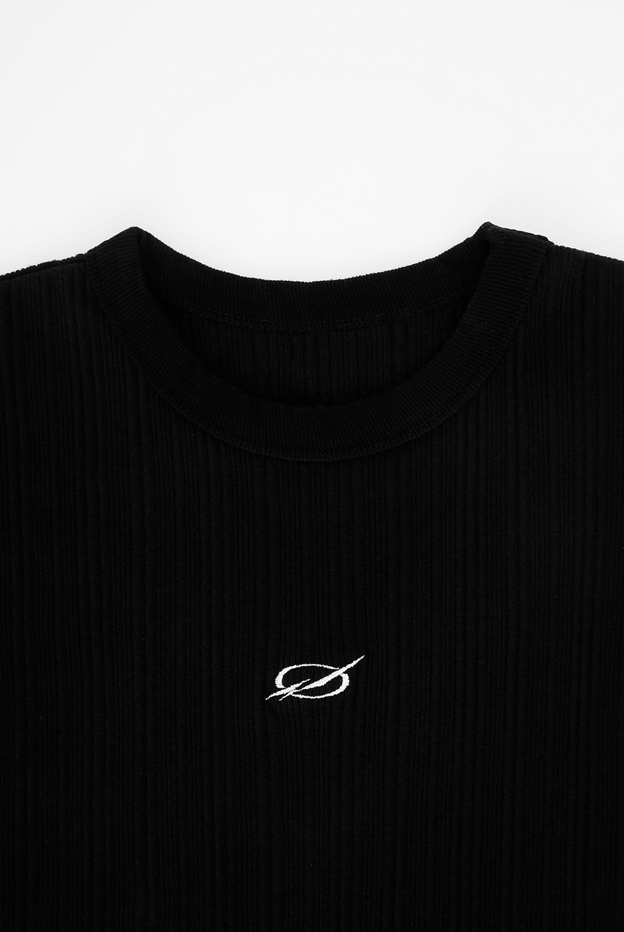 Irregular logo embroidery t-shirt - BLACK