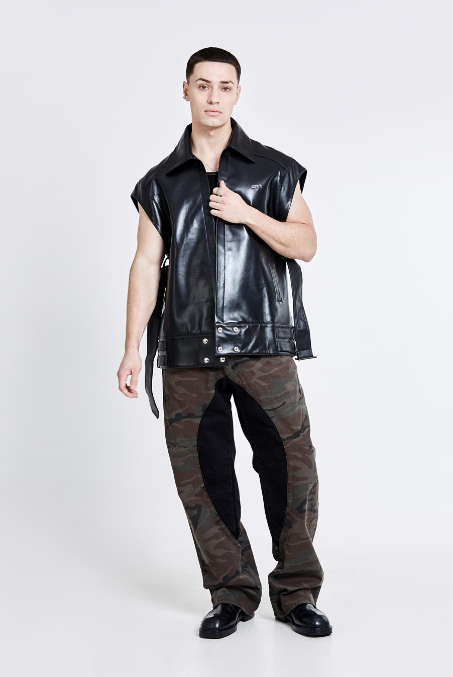 Leather Vest - black