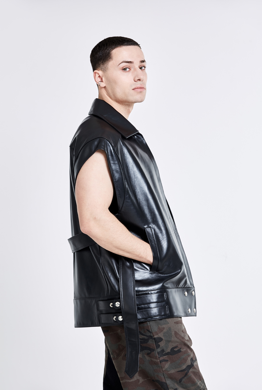 Leather Vest - black