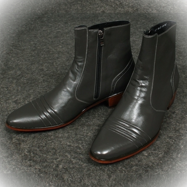 For men, 4612 cowhide grey leather, triple sewed strap, inward zipper, plain toe, handmade ankle boots