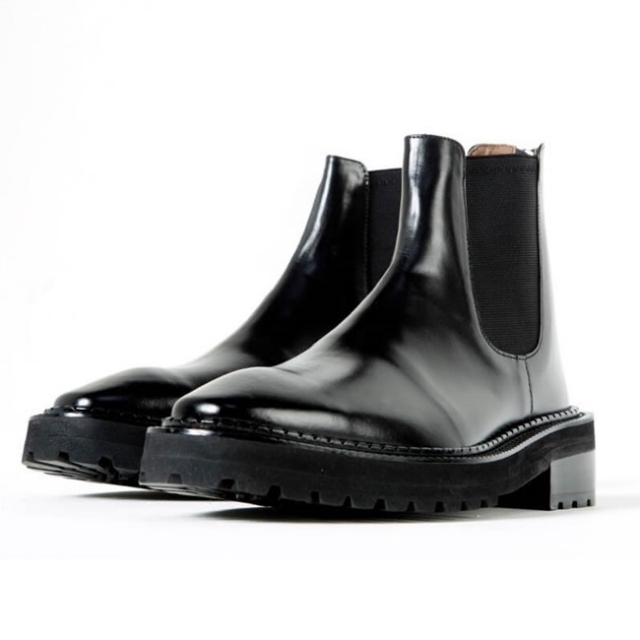 For men, A305 cowhide black box calf leather, back zipper, plain toe, thick commando outsole, handmade ankle chelsea boots