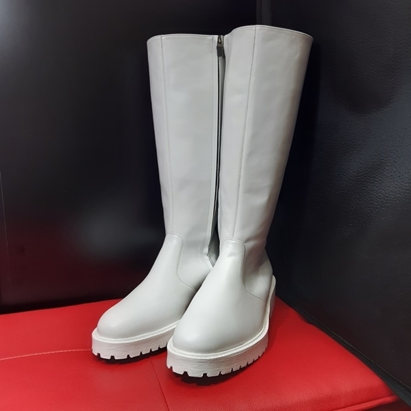 【Customizing to White / 커스텀 화이트】For men, A5066 white cowhide box calf leather, inward zipper, plain toe, thick commando outsole, customized white outsole, handmade long boots