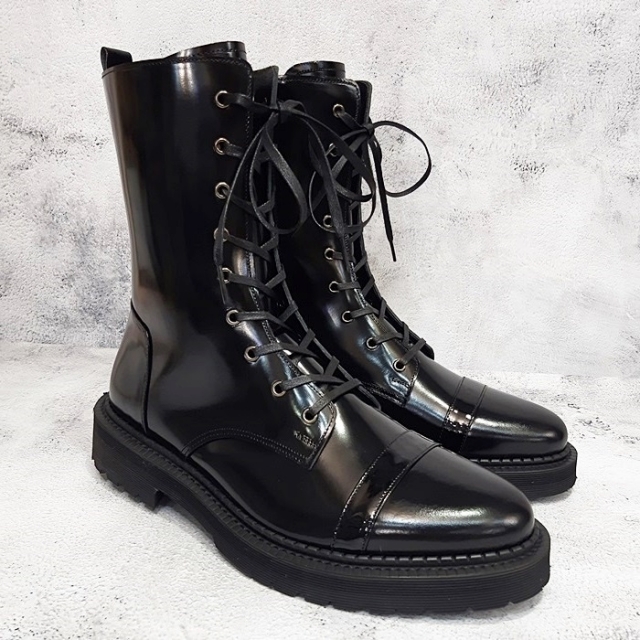 For men, N5560 black cowhide box calf and single patent leather band combination, inward zipper, plain toe, handmade combat ankle boots