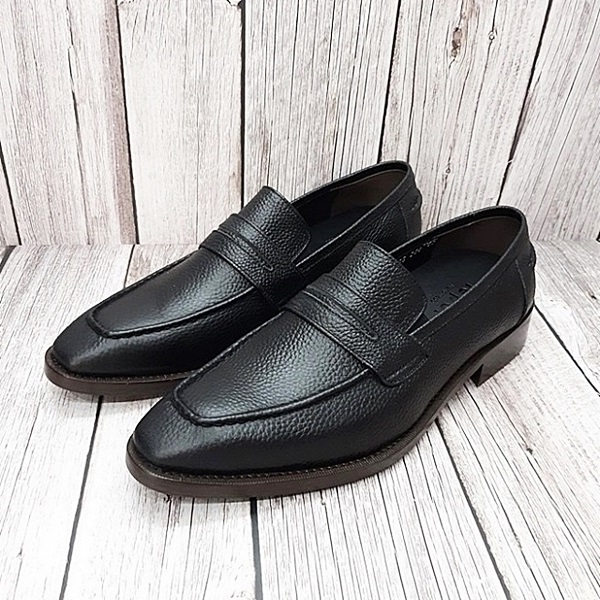 For men, N6033 black embossing pattern cowhide leather, u-tip, straight pattern, handmade slip-on penny loafers