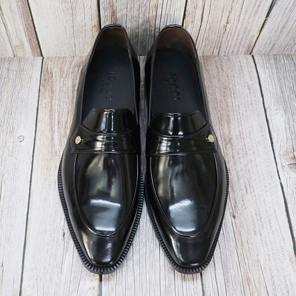 For men, N6910 black cowhide, u-tip, handmade dress loafers