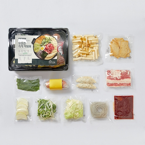 매콤한 우삼겹 즉석 떡볶이 밀키트 (3인분/1130g)