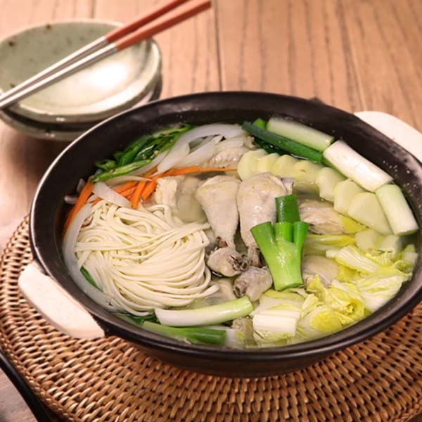 [담짜몰] 동대문식 닭한마리 칼국수 밀키트(2인분/1280g) 원조 닭한마리 레시피 원기회복 보양식 닭곰탕 닭백숙 캠핑요리