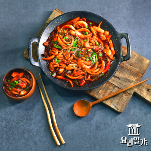 [담짜몰/요리일가] 직화쭈꾸미 500g 양념육 야식 술안주 캠핑음식 혼술 불향 닭발 레토르트 밀키트