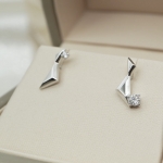 N.half Angled Earrings