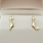 N.half Angled Earrings