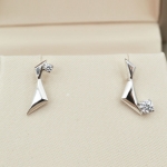 N.half Angled Earrings