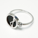 N Modern chic onyx Rings